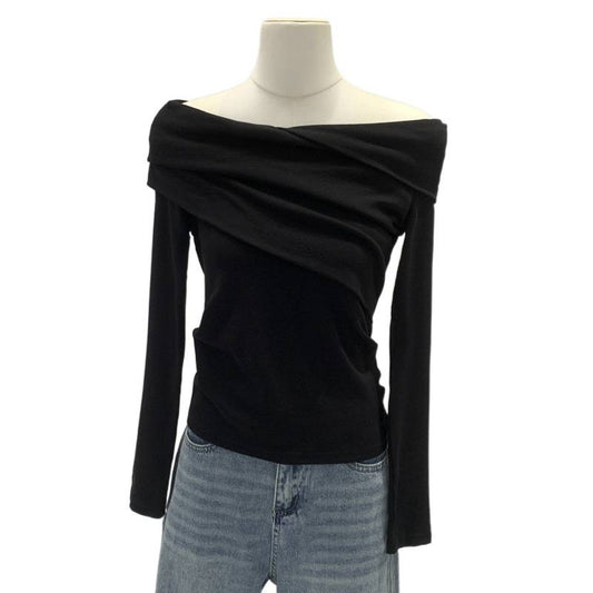 High-end Womens Fashion A Unique Off-shoulder Base Top