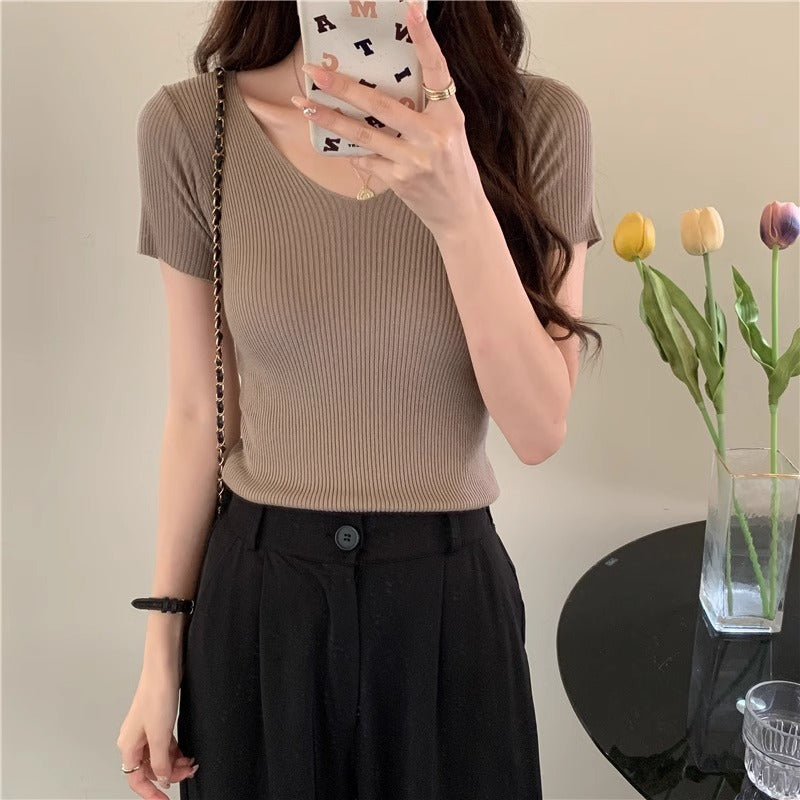 Cream-yellow V-neck Cap-sleeve Short-sleeve Womens Summer Top