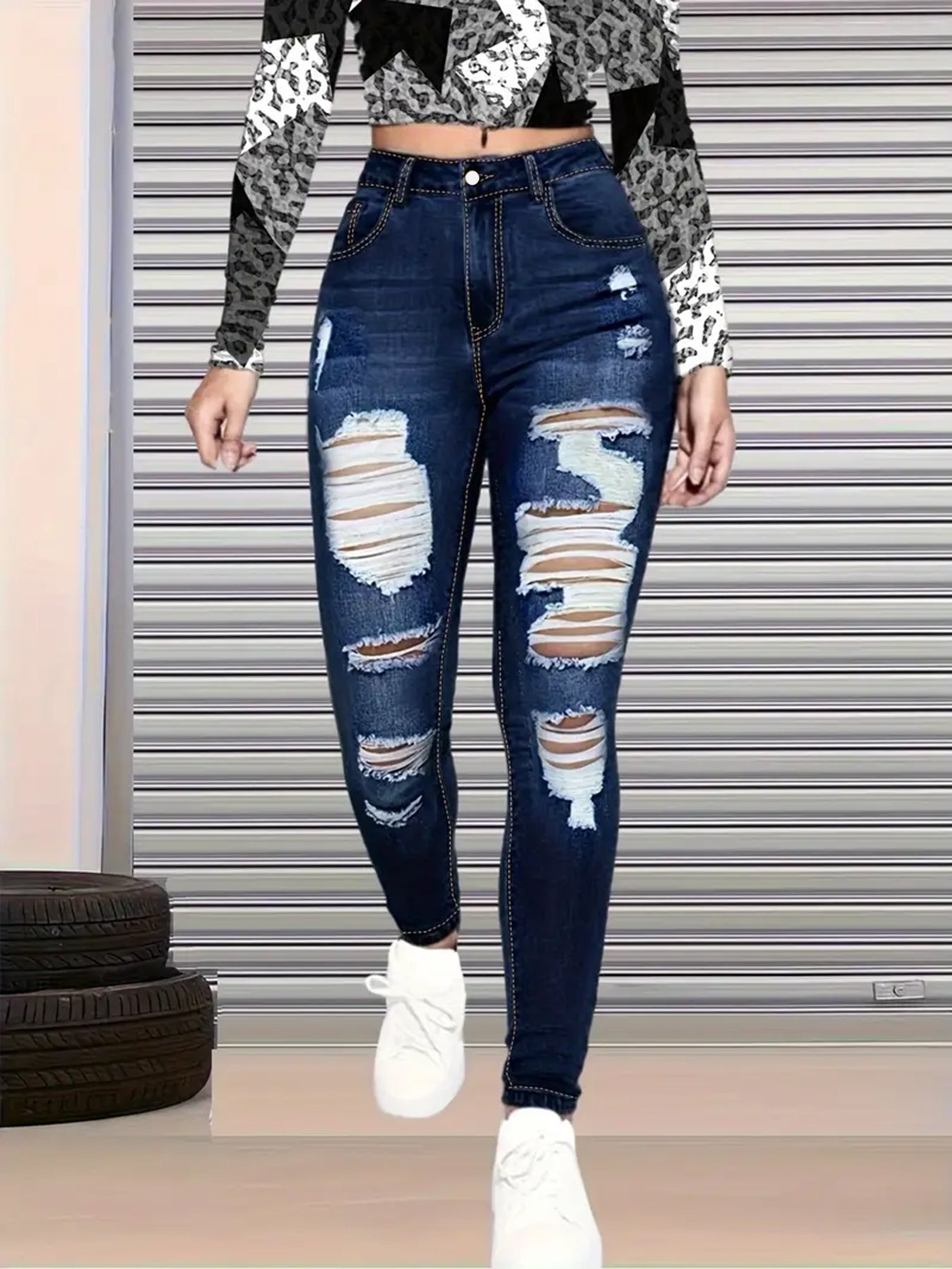 New High Waisted, Hip Lifted, Tight Fitting Women's Jeans With A Ripped Nine Quarter Cut, Suitable For Minimalist Fashion In Summer